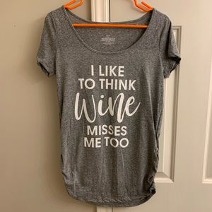 NWOT | Maternity Graphic Tee 🍷